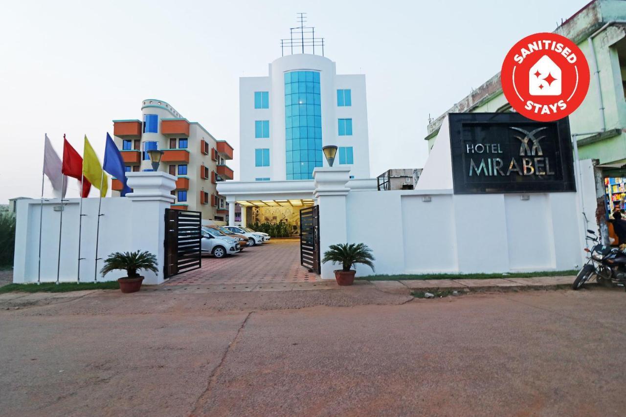 Capital O 40848 Hotel Mirabel Kupand Bagian luar foto