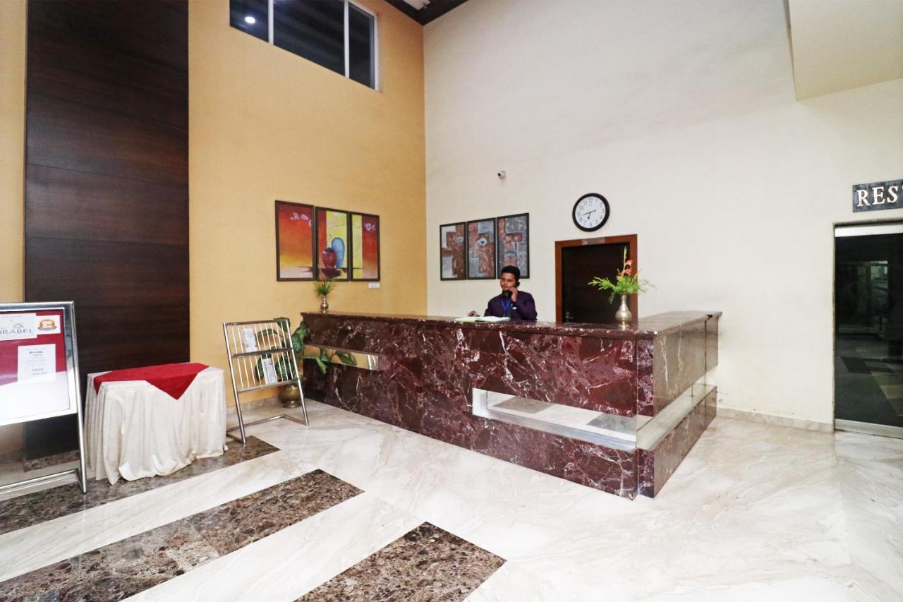 Capital O 40848 Hotel Mirabel Kupand Bagian luar foto